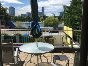 Deluxe Studio Suite, Terrace, Garden View (50€ cleaning fee on top of the rate) | View from room - AJO Vienna Garden - Contactless Check-in (Vienna)