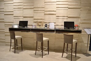 Business center - Cosmopolitan Hotel (Civitanova Marche)