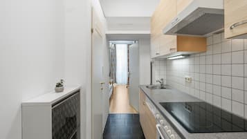 Classic Double Room | Private kitchen | Mini-fridge