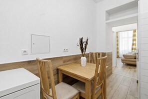 Habitació doble Comfort, no fumadors, cuina | Cuina privada | Frigorífic petit 