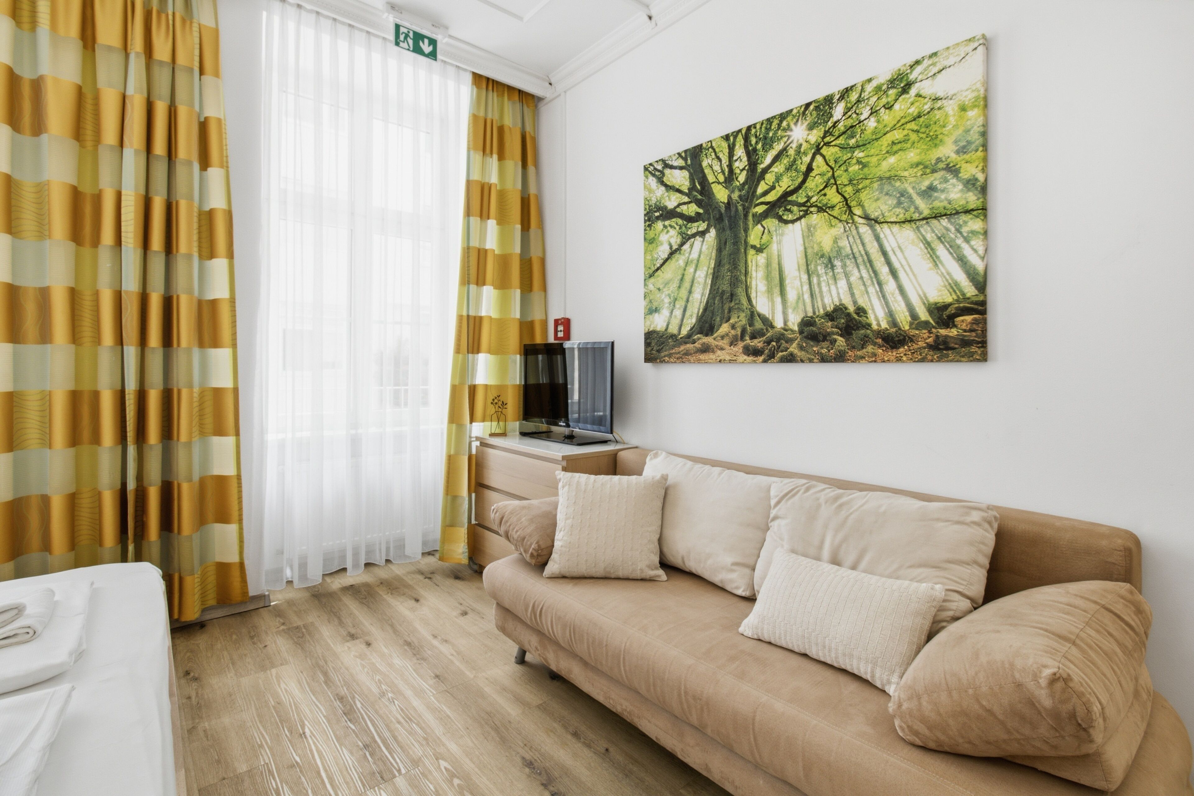 Comfort Double Room, Non Smoking, Kitchen | Living area