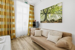 Quarto casal conforto, para não fumantes, cozinha | Área de estar