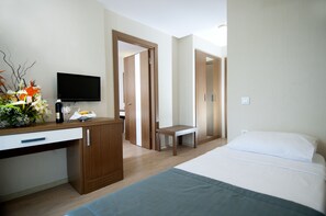 Minibar, caja de seguridad en la habitación y sistema de insonorización