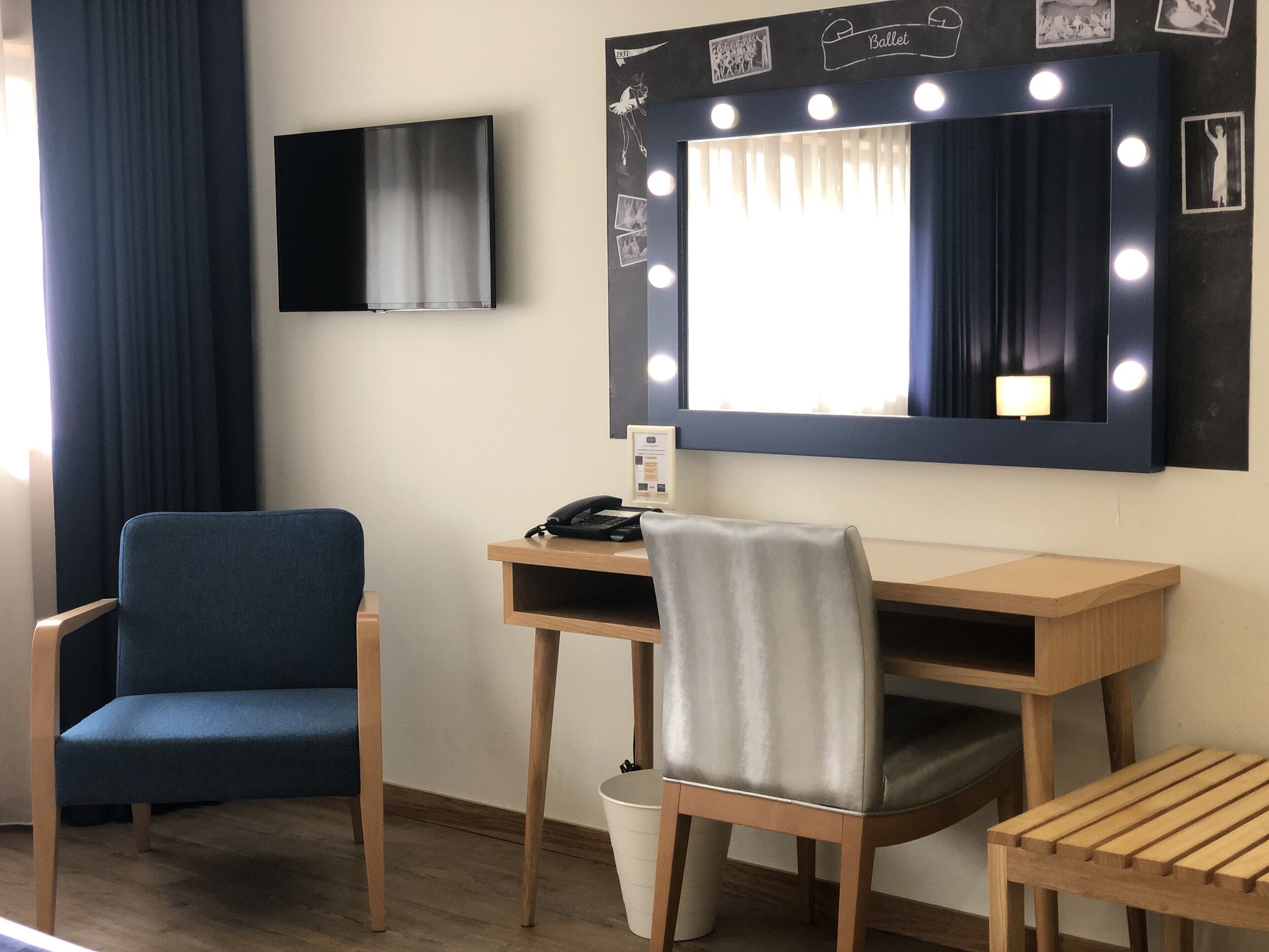 deluxe twin room | minibar, free wifi, bed sheets