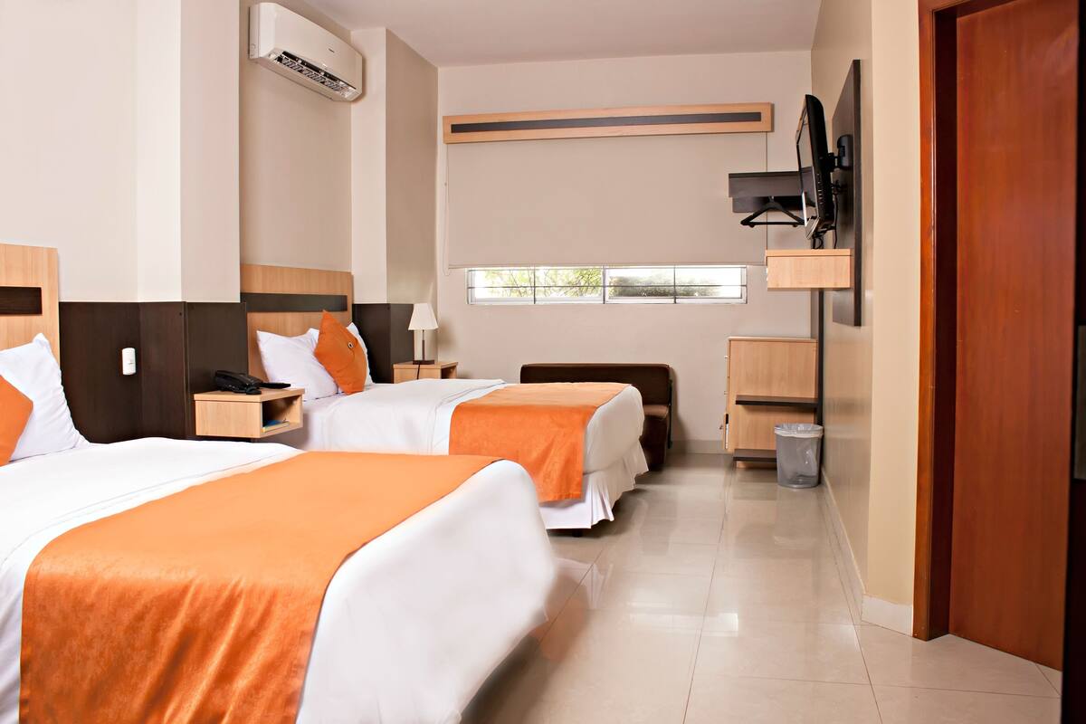 Ropa de cama de alta calidad y cortinas blackout
