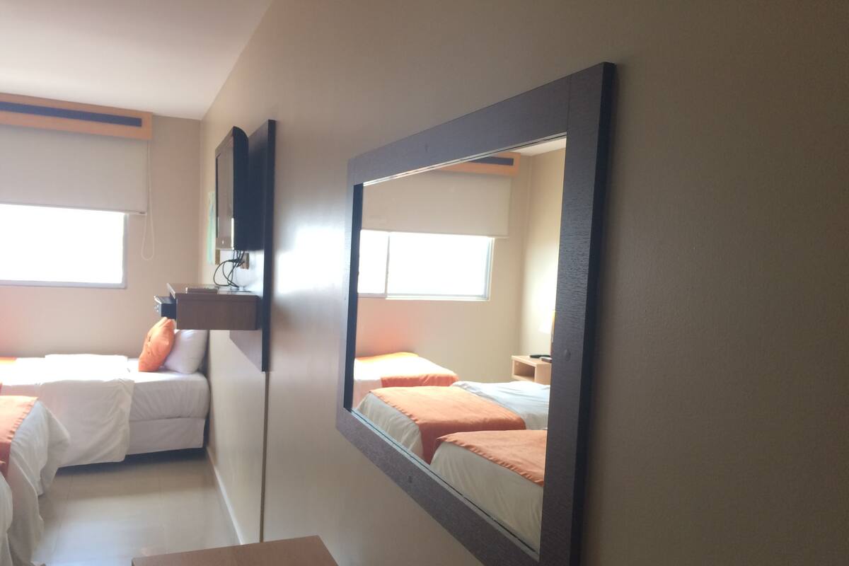 Ropa de cama de alta calidad y cortinas blackout 