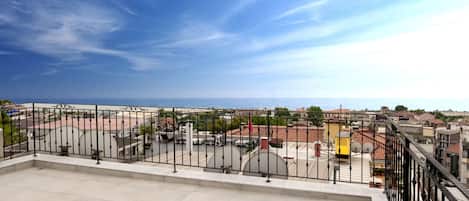 Superior Apartment | Terrace/patio