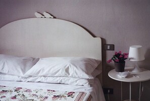 Chambre Double pour 1 personne, salle de bains privée