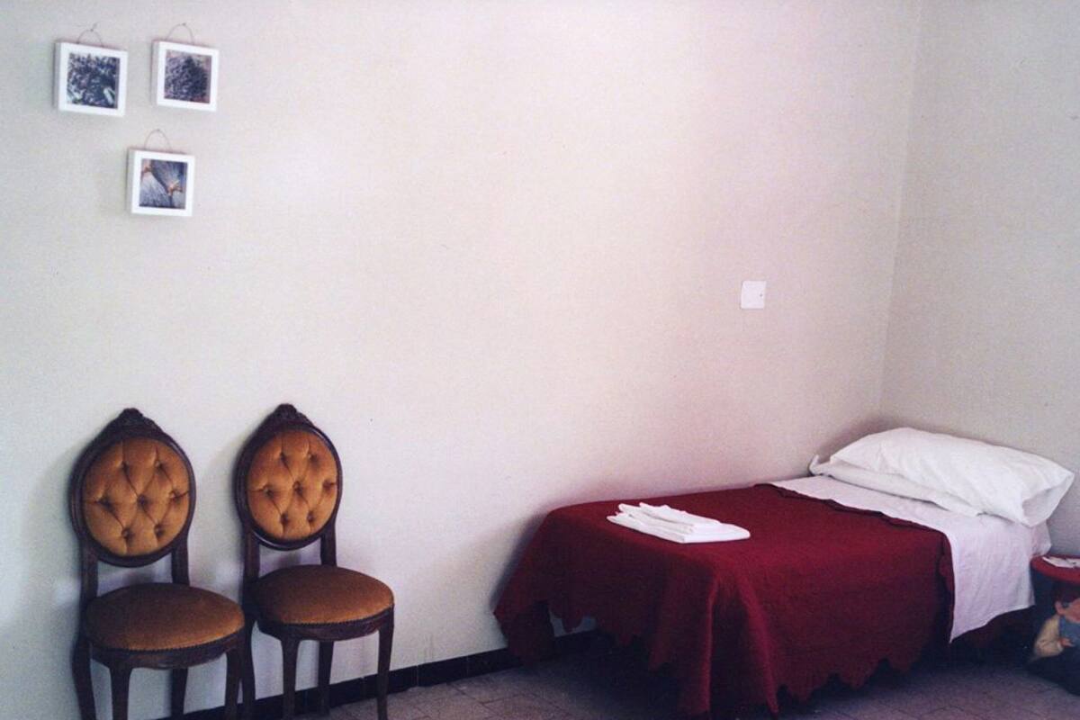 Single Room, Shared Bathroom | Egyptian cotton sheets, pillowtop beds, desk, cribs (free)