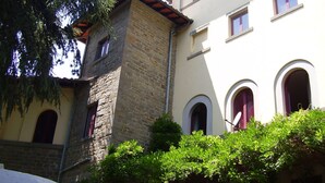 Unclassified image, 2 of 57, button - Casa Betania (Cortona)