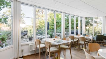 Aperto a pranzo e cena