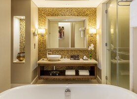 Shower, free toiletries, hair dryer, bathrobes