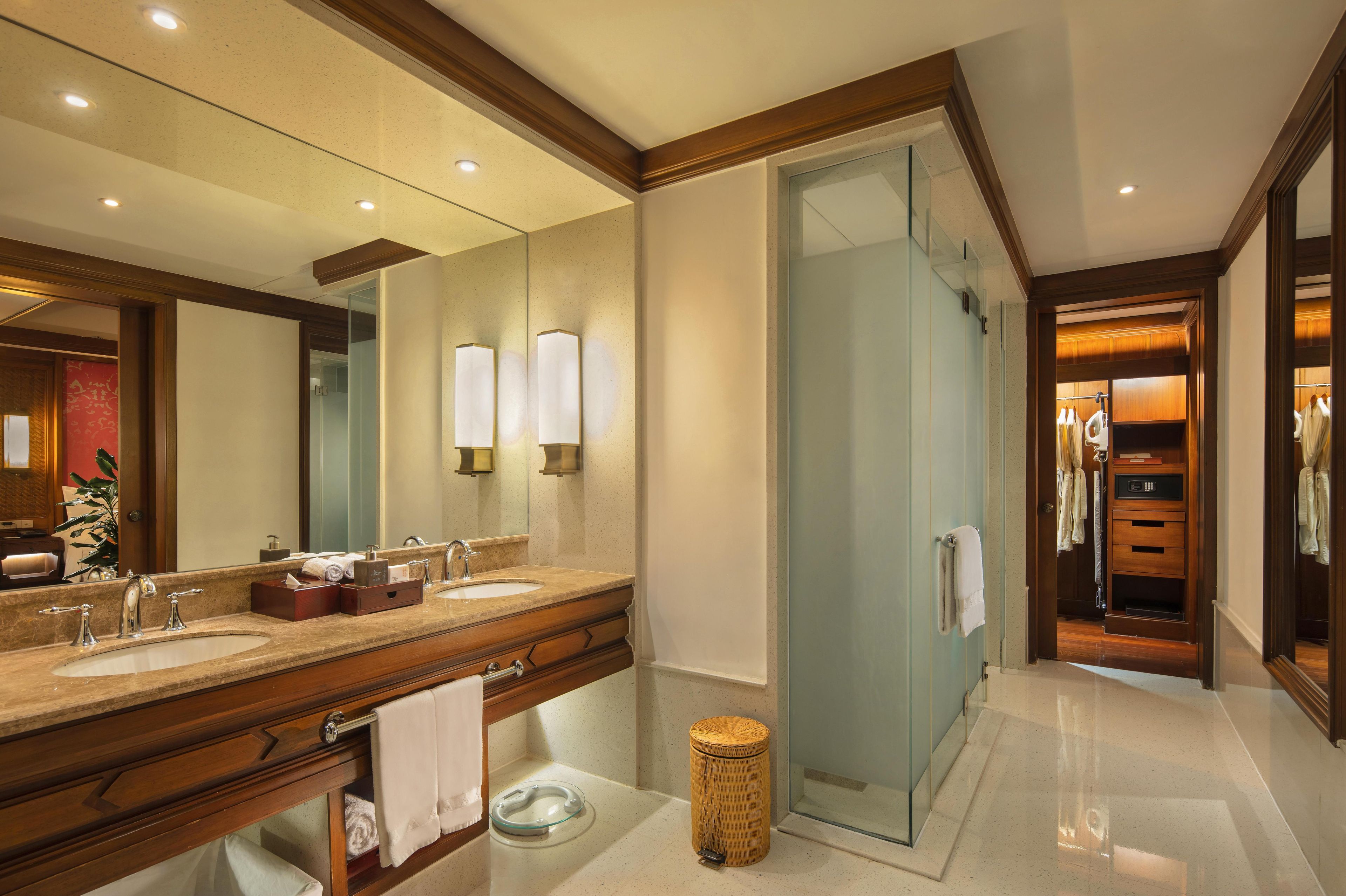 Room amenity
