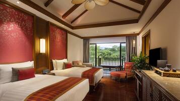 1 bedroom, premium bedding, minibar, in-room safe