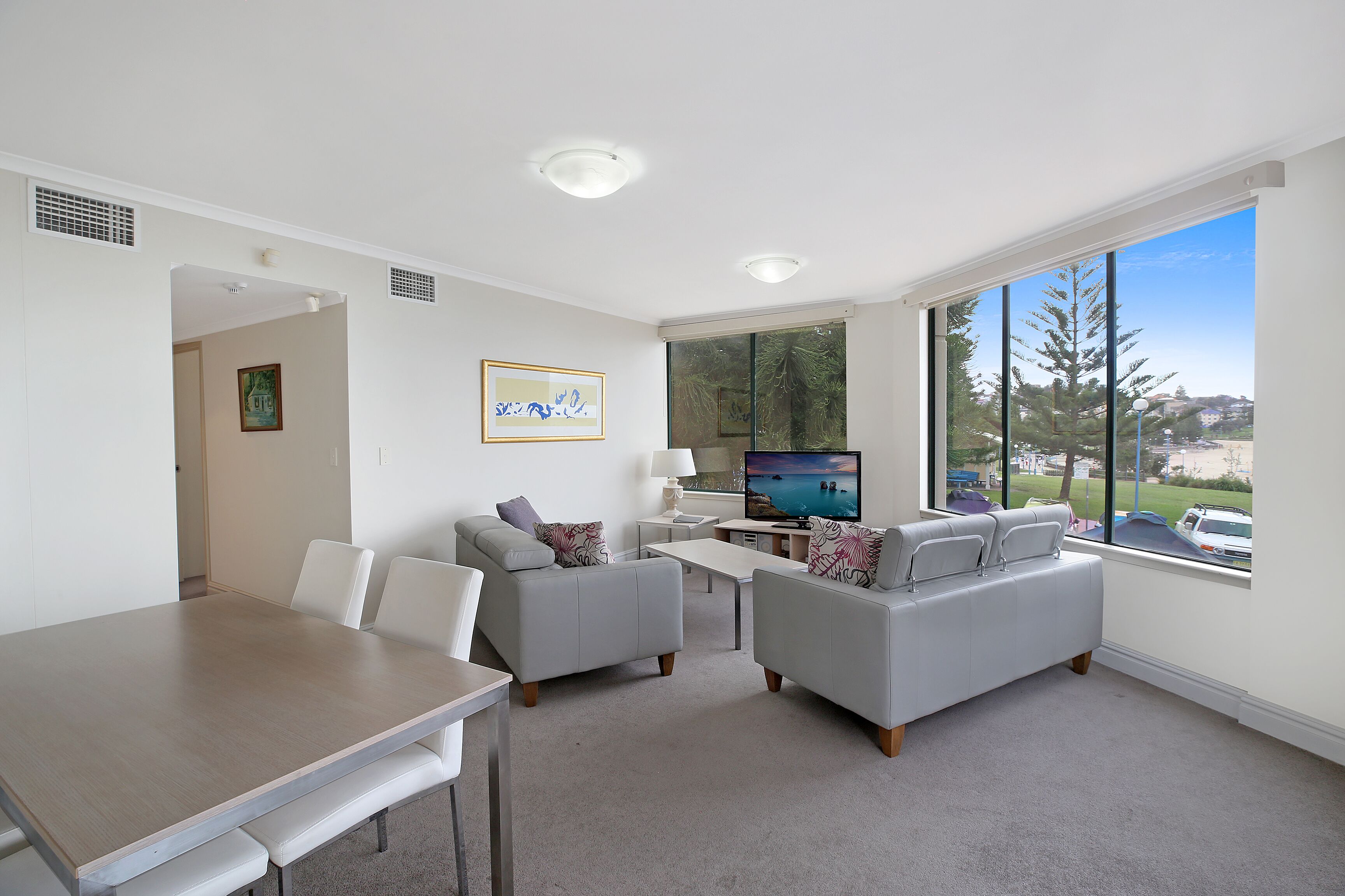 AEA The Coogee View Serviced Apartments — image 8
