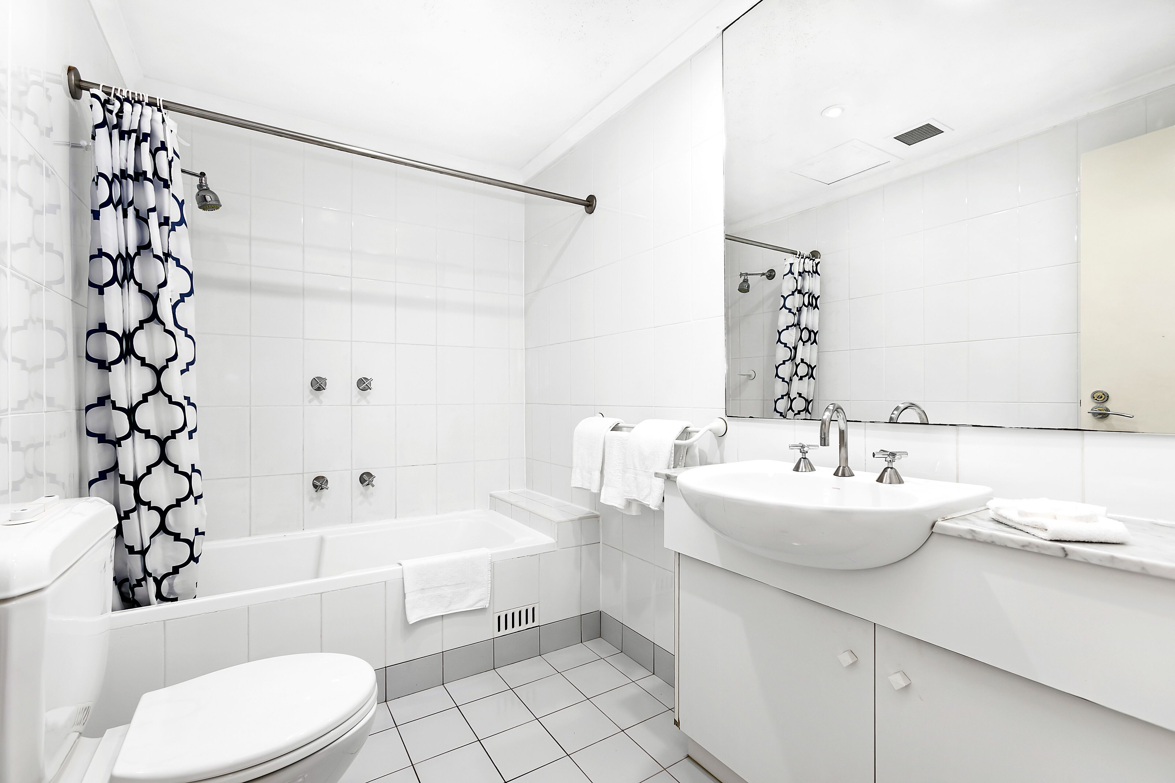 AEA The Coogee View Serviced Apartments — image 10