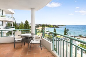Three Bedroom Apartment, Beach View | Terrace/patio