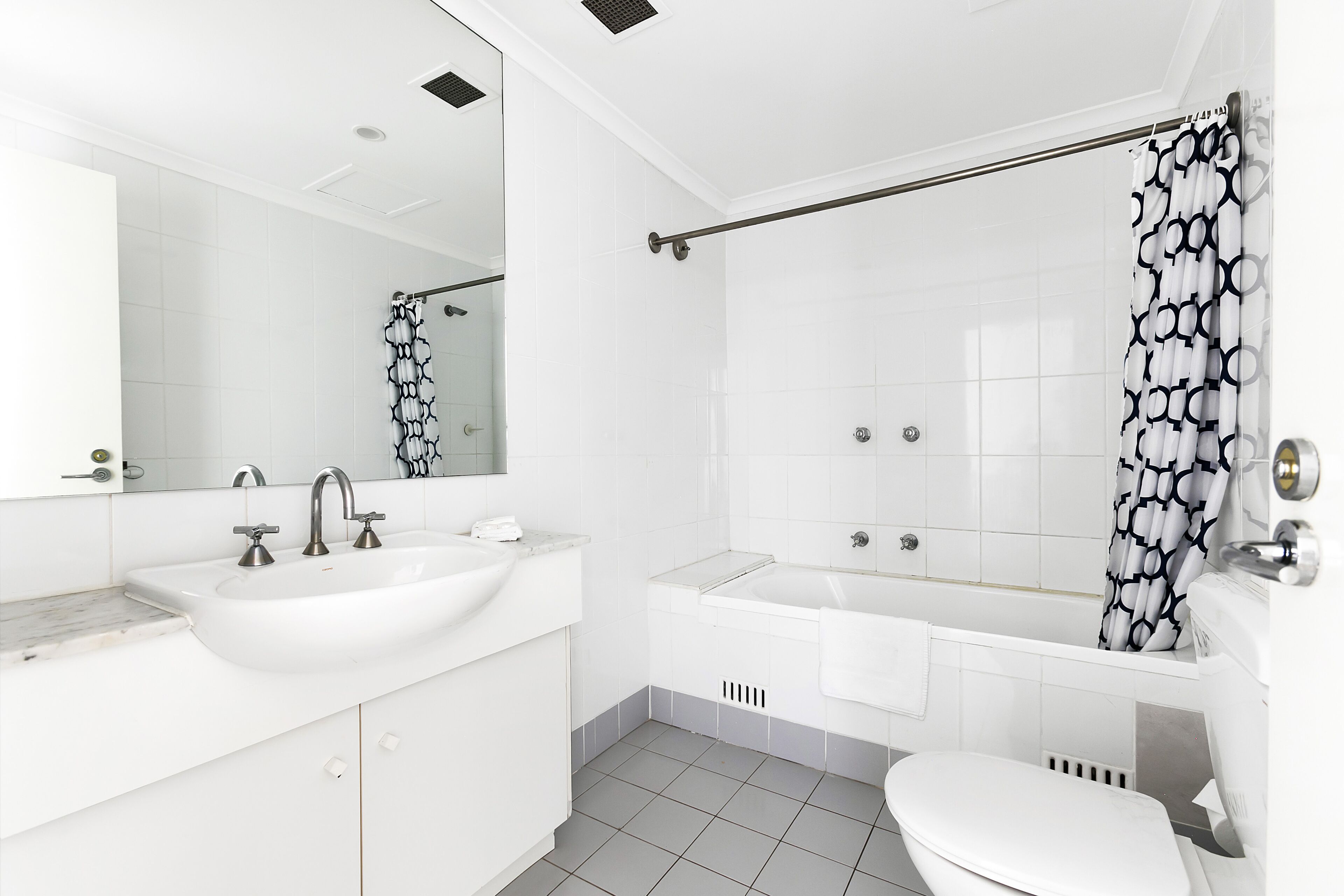 AEA The Coogee View Serviced Apartments — image 18