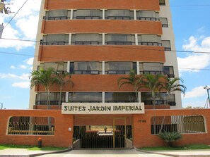 Front of property - Suites Jardin Imperial (Guatemala City)