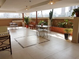 包含每日欧式早餐