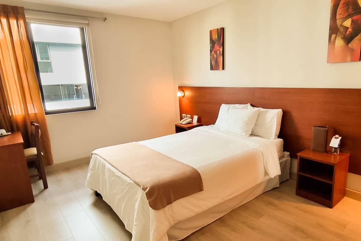 1 bedroom, blackout curtains, soundproofing, free WiFi