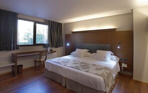 Minibar, in-room safe, desk, laptop workspace