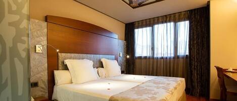 1 bedroom, minibar, in-room safe, desk