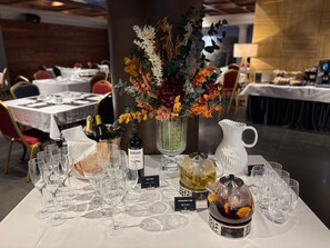 Daily buffet breakfast (EUR 14 per person)