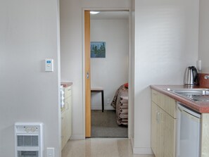 Habitación familiar, 1 habitación (Unit) | Cocina básica privada | Frigorífico pequeño, microondas, hervidor eléctrico y tostadora