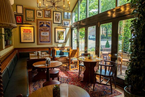 The Globe, Warwick, Warwickshire - Brunning & Price