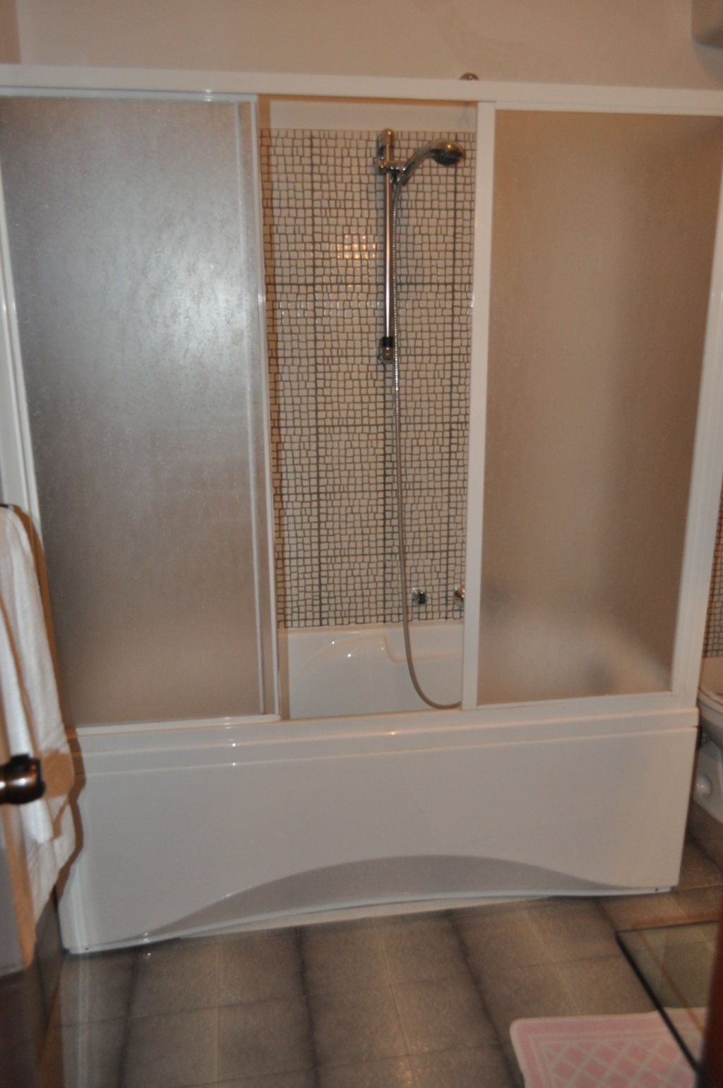 classic single room | bathroom | shower, rainfall showerhead, designer toiletries, hair dryer