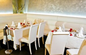 فطور أوروبي يوميًا بتكلفة قدرها (25 EUR للشخص)