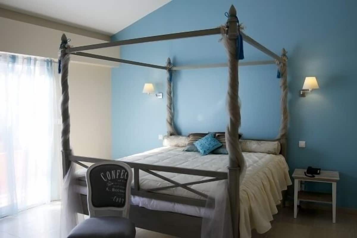 select comfort beds, minibar, in-room safe, individually decorated