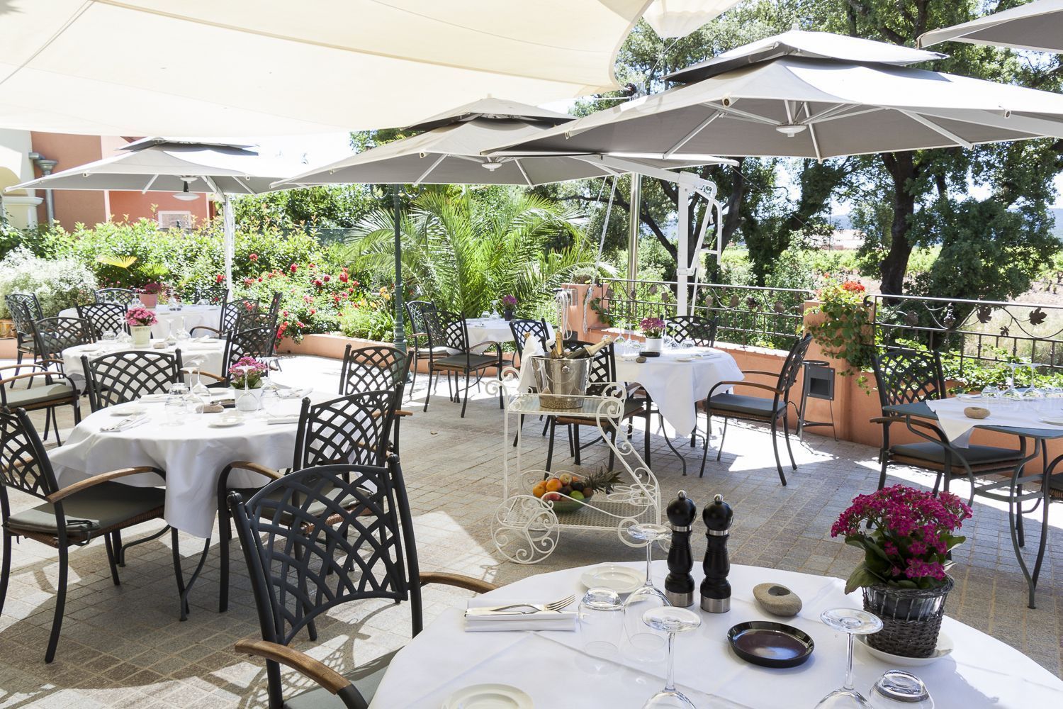 breakfast, lunch, dinner served; garden views