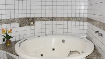 Douche, serviettes fournies