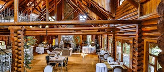 Tranquilla River Lodge - Adults Only