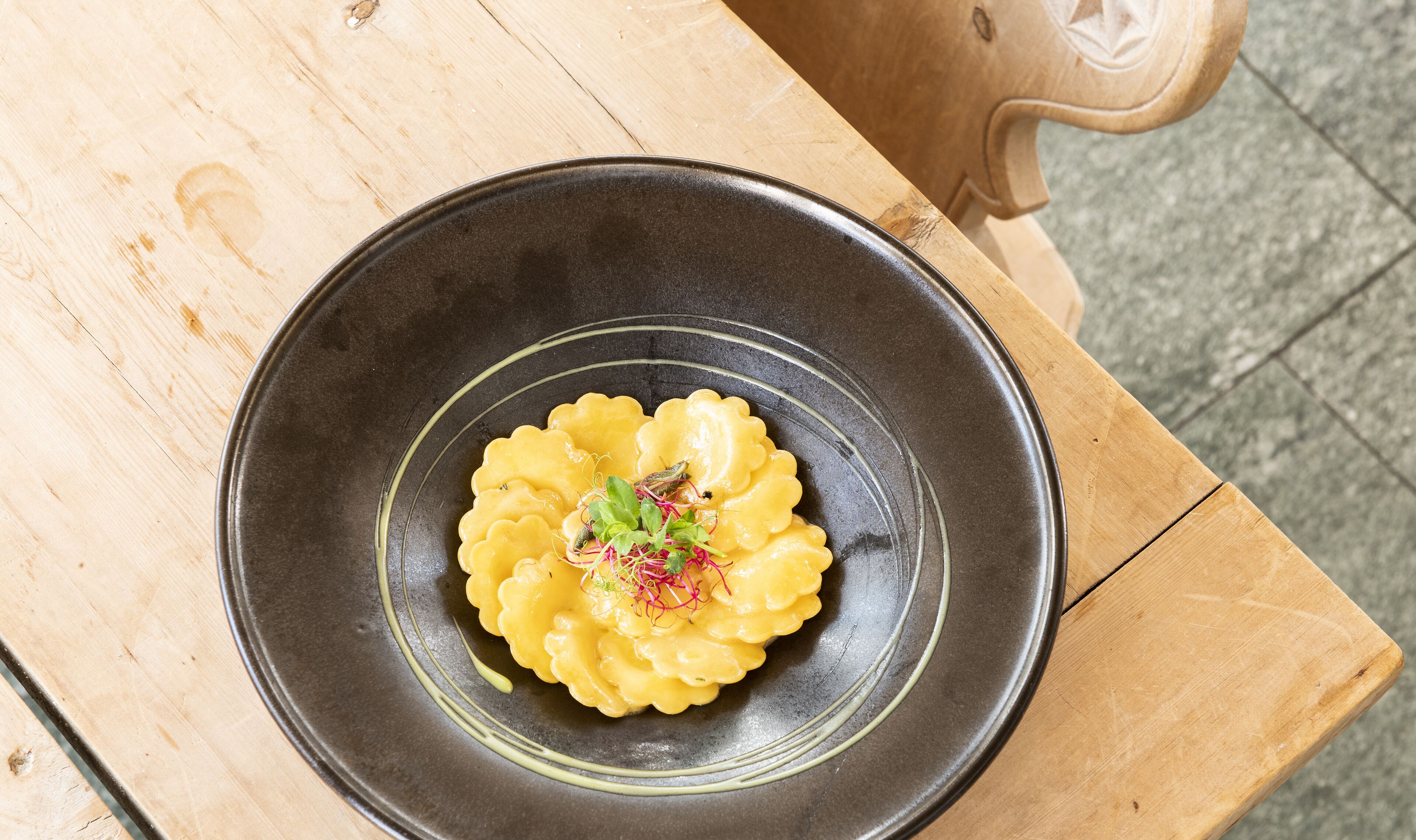 2 restaurants, breakfast, lunch, dinner served; local cuisine