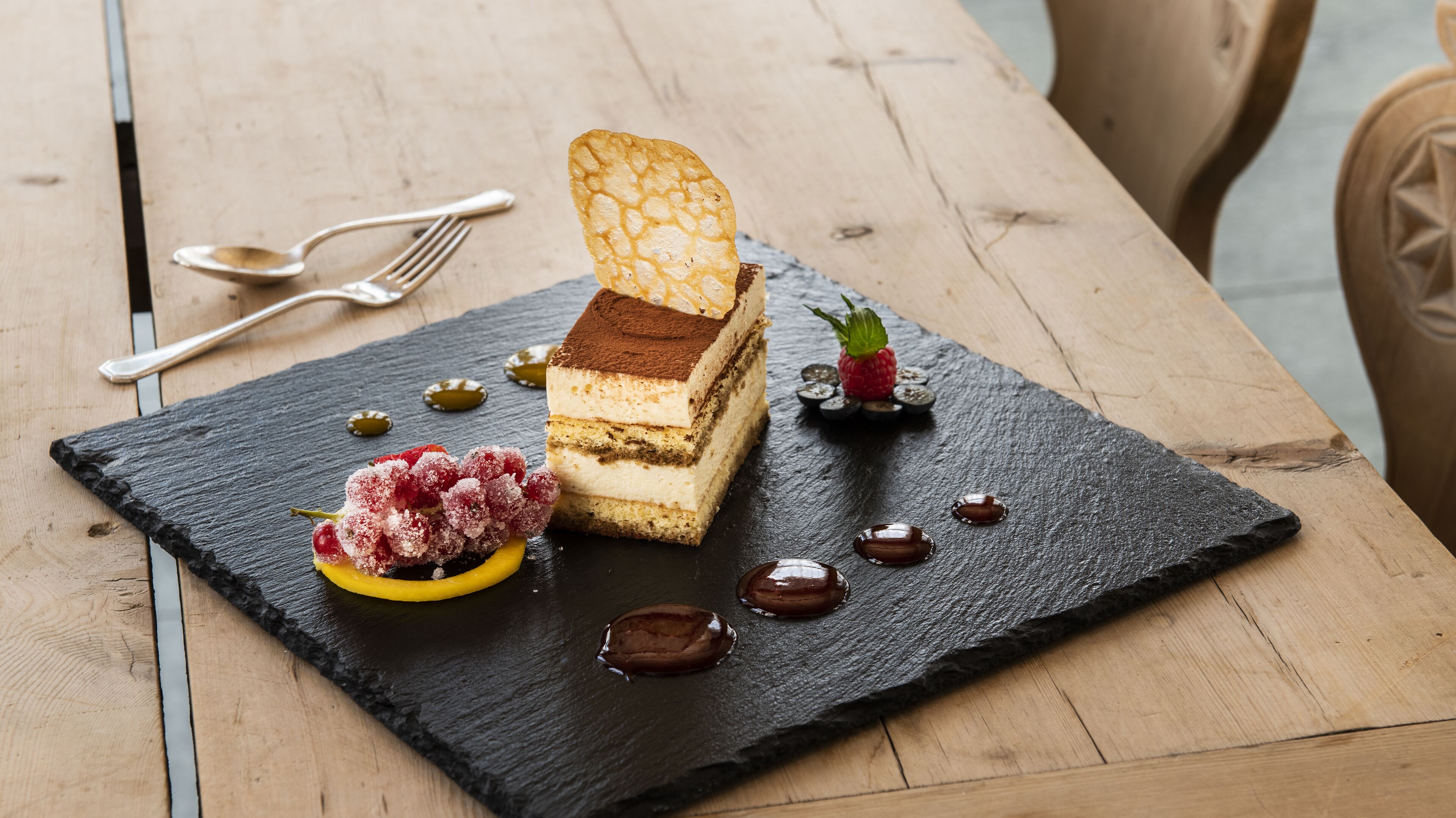 2 restaurants, breakfast, lunch, dinner served; local cuisine