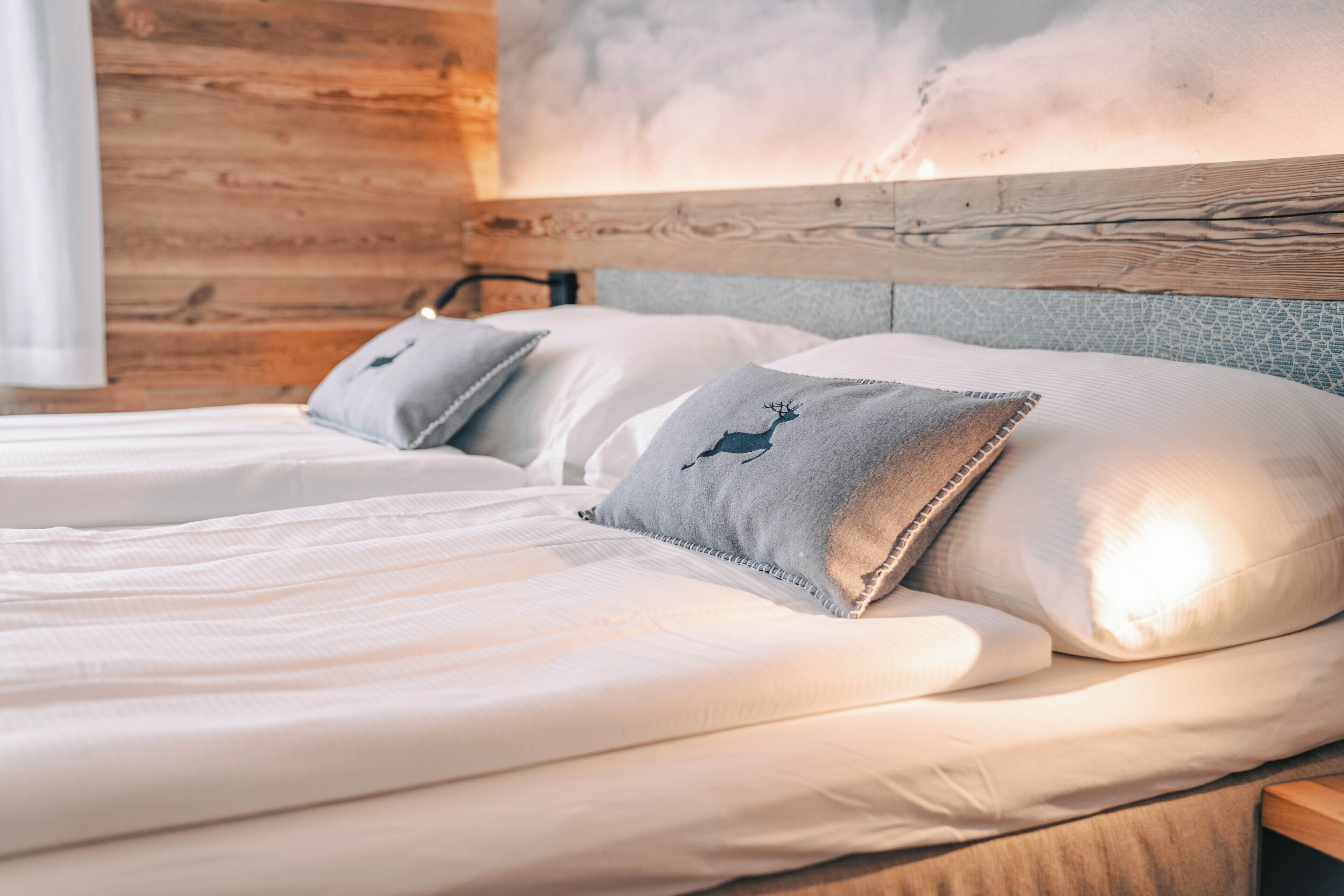 1 bedroom, premium bedding, in-room safe, desk