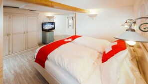 Chambre Double Supérieure | Literie de qualité supérieure, minibar, coffres-forts dans les chambres