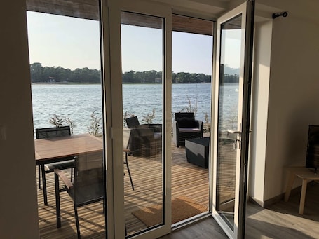 Exterior. Le Relais du Lac