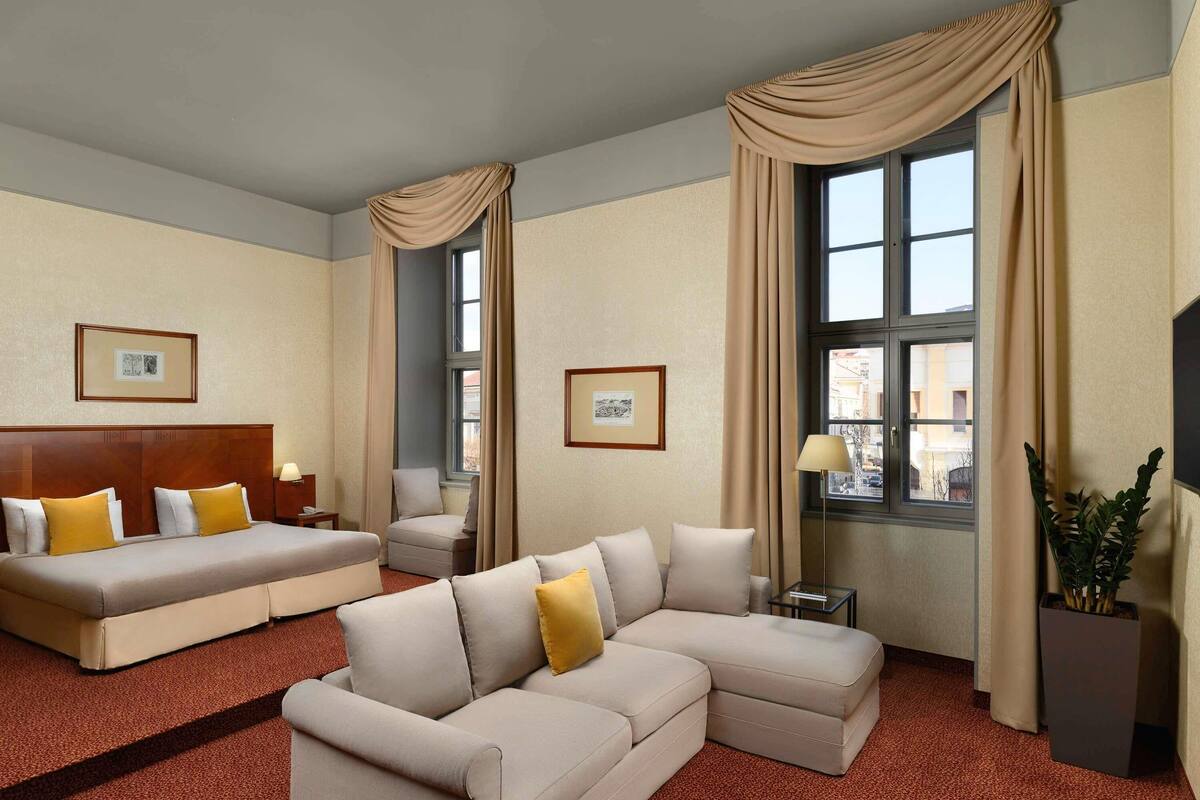 Junior Suite, Multiple Beds