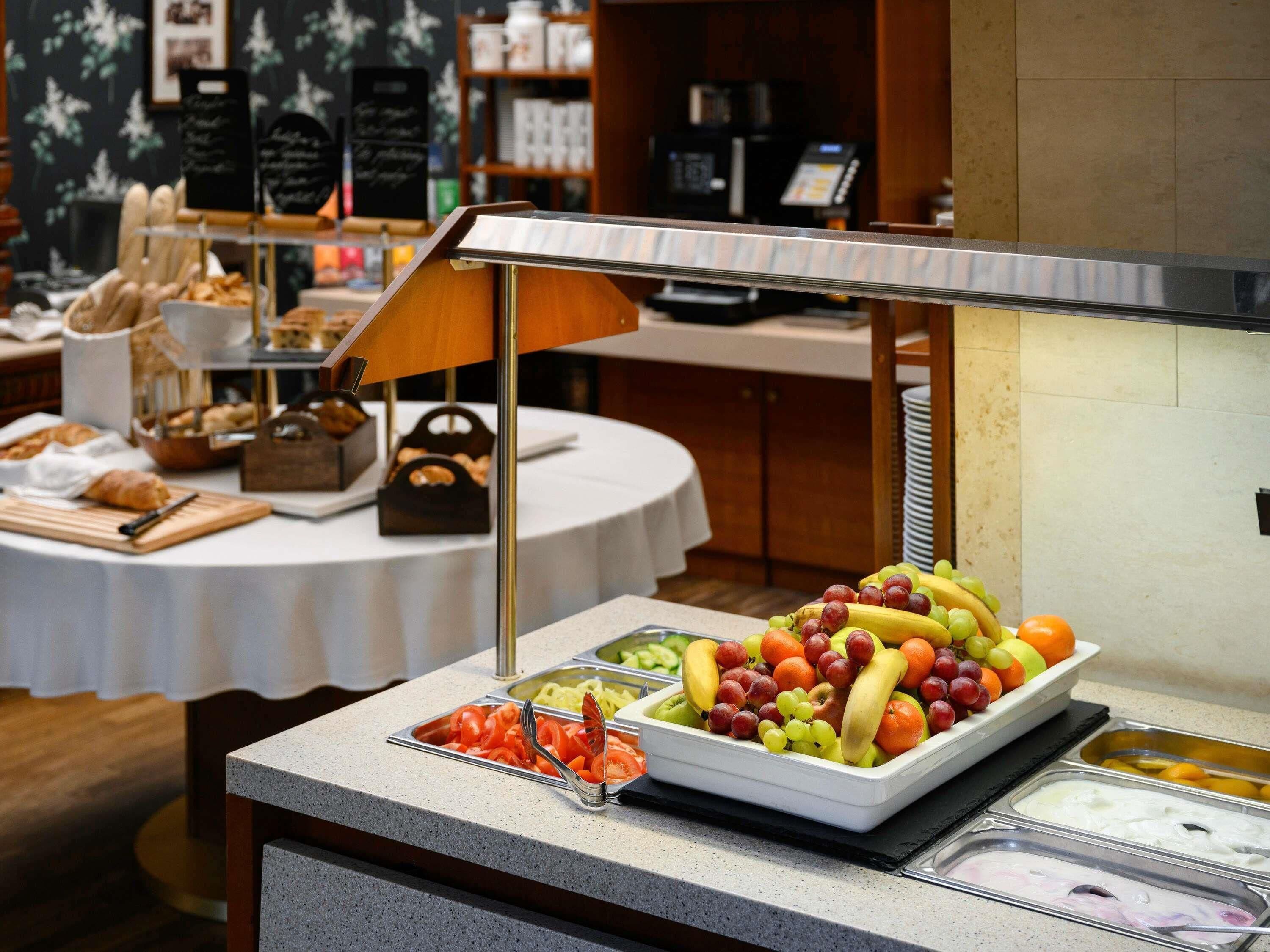 Daily buffet breakfast for a fee