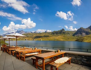 3 Restaurants, Frühstück, Mittagessen, Abendessen, internationale Küche