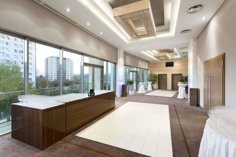 Ramada by Wyndham Pitesti