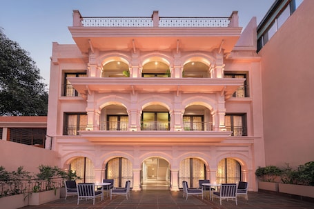 Fachada de la propiedad