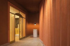 施設の正面
