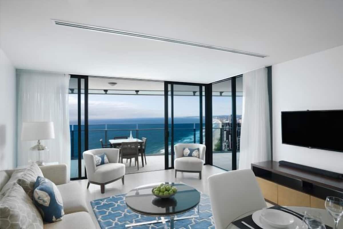 Living area | TV, iPod dock