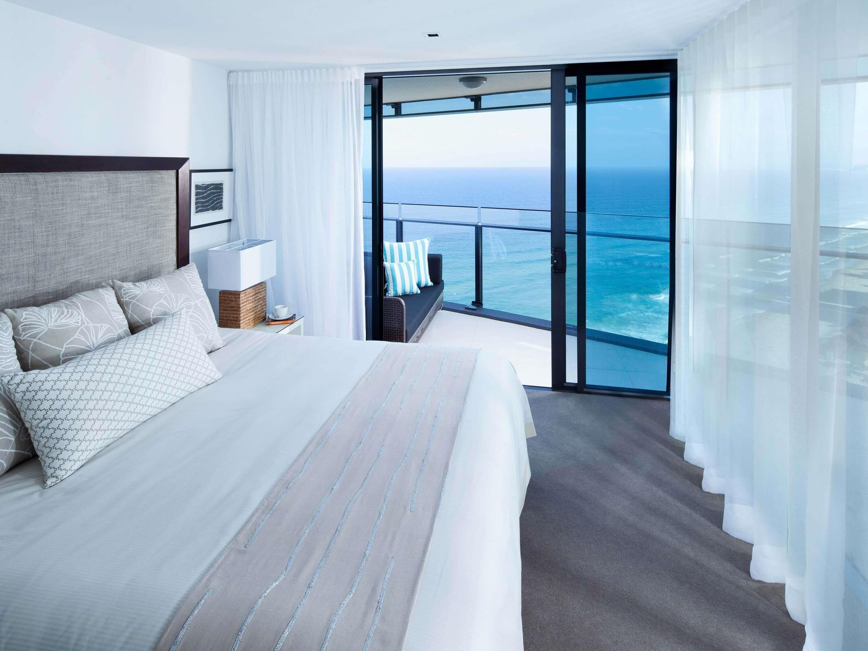 Apartment, 3 Bedrooms, Ocean View | Minibar, in-room safe, iron/ironing board, cribs/infant beds