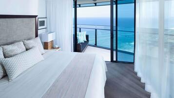 Apartment, 3 Bedrooms, Ocean View | Minibar, in-room safe, iron/ironing board, cribs/infant beds